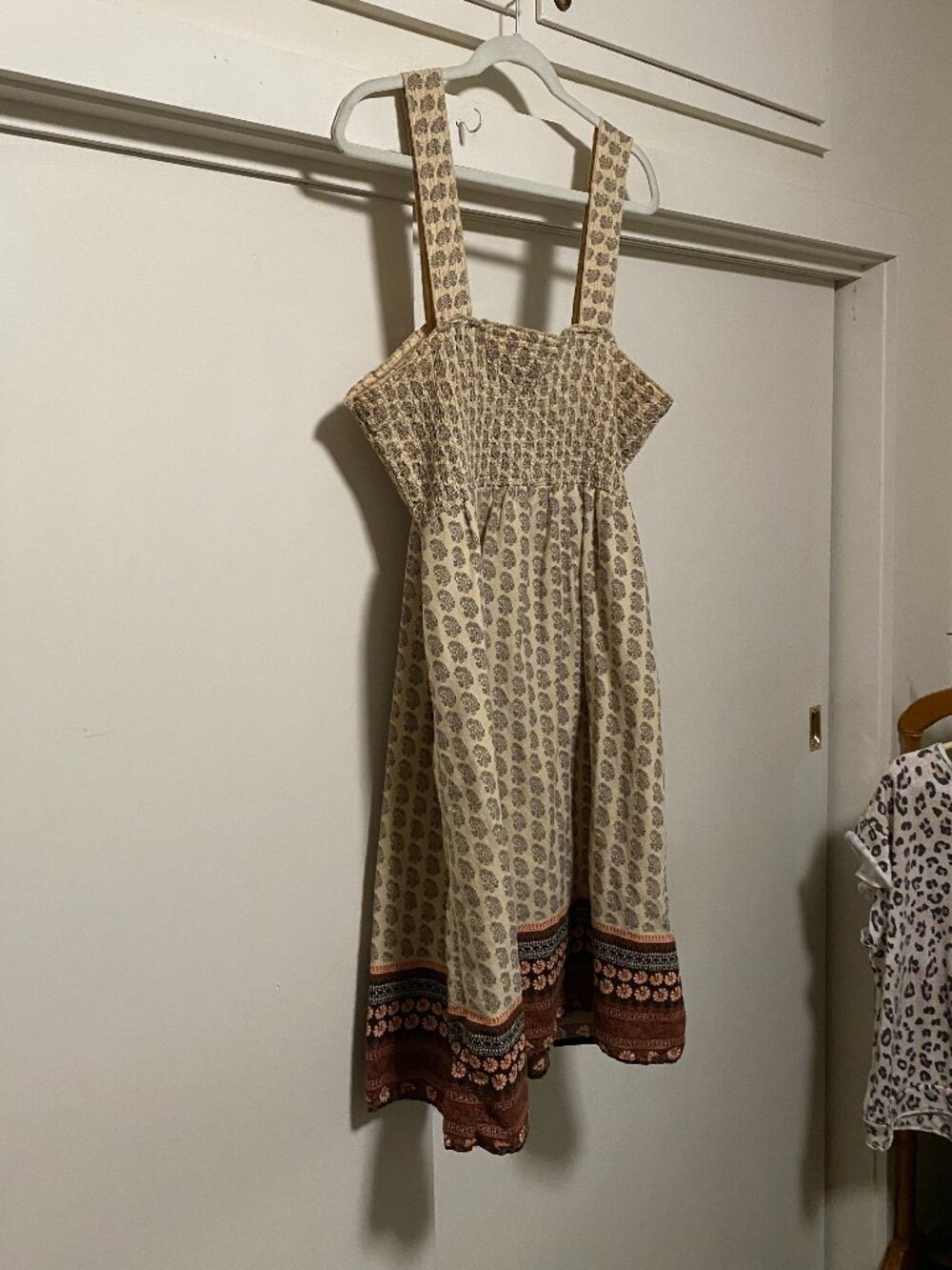 Wide strap, tan & brown, sundress w/scalloped top, size XL- 1X - Picture 3 of 8